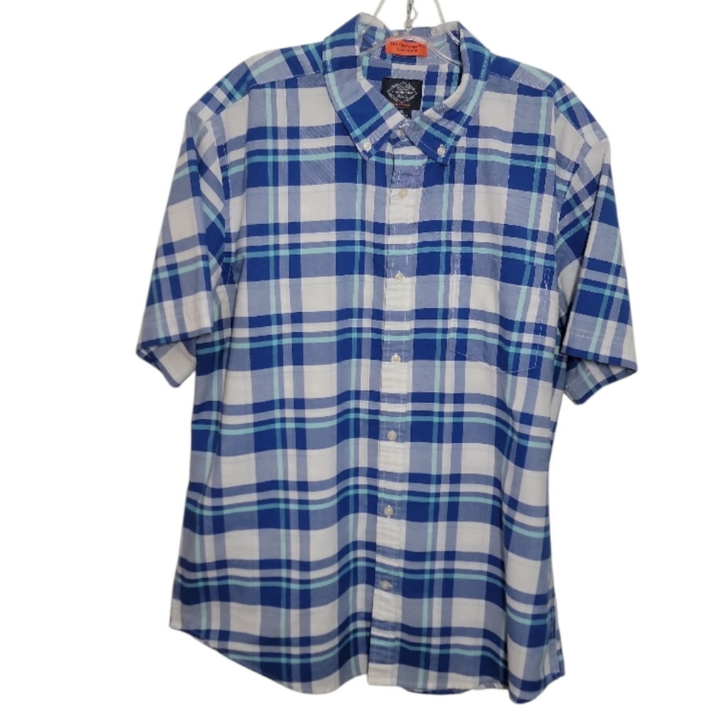 St. John's men's performance short sleeve button down plaid shirt size XL